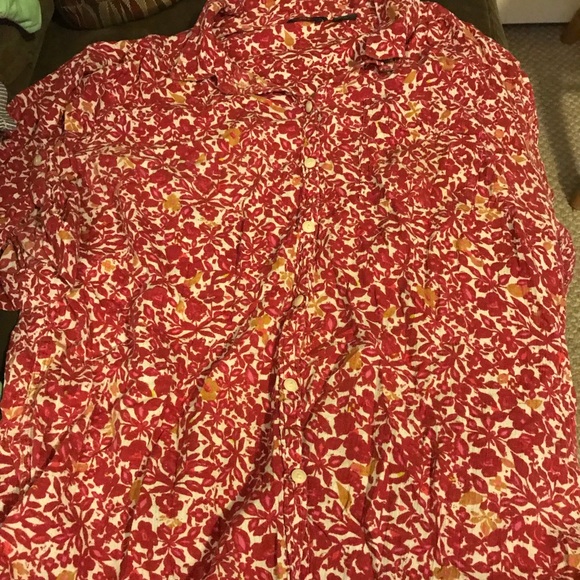 Women’s short sleeve button down shirt - Picture 1 of 2